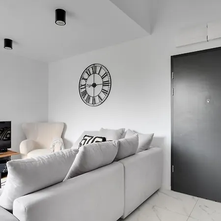 Nadolnik 2-bedroom Apartment