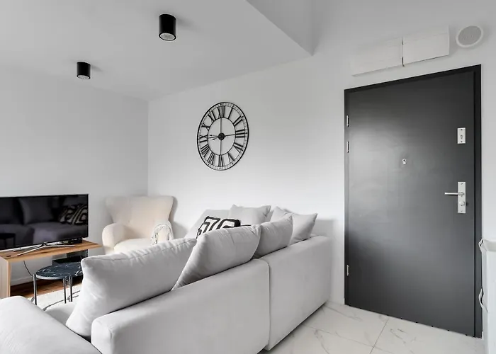 Nadolnik 2-bedroom By Bookinghost Apartment